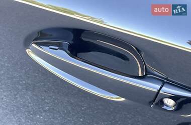 Седан Lexus IS 2017 в 