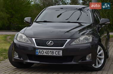 Седан Lexus IS 2010 в 