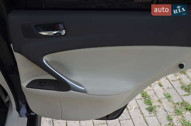 Седан Lexus IS 2010 в 