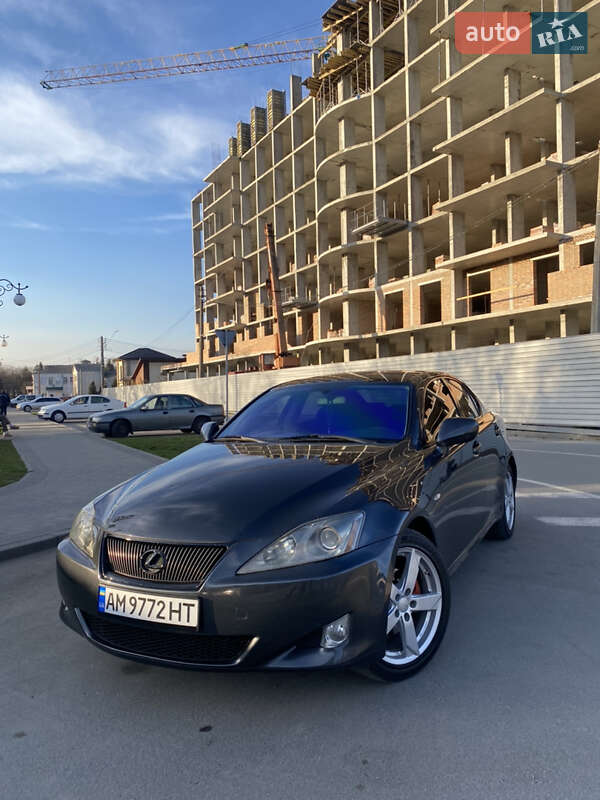 Седан Lexus IS 2005 в Звягелі фото Седан Lexus IS 2005 в Звягелі