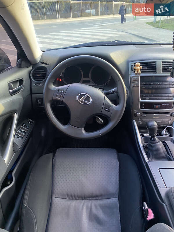 Седан Lexus IS 2005 в Звягелі фото 15 Седан Lexus IS 2005 в Звягелі