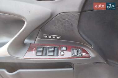 Седан Lexus IS 2005 в 