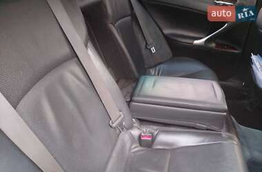 Седан Lexus IS 2005 в 
