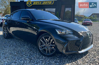 Седан Lexus IS 2017 в Коломые
