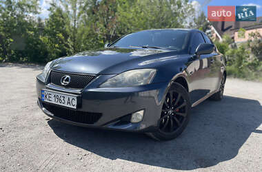 Седан Lexus IS 2005 в 