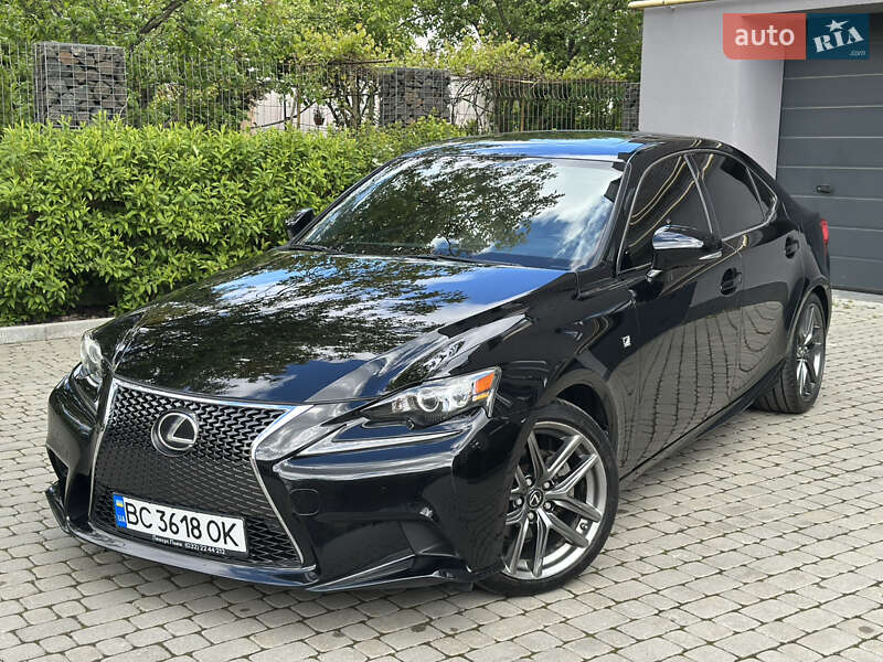 Седан Lexus IS 2013 в 