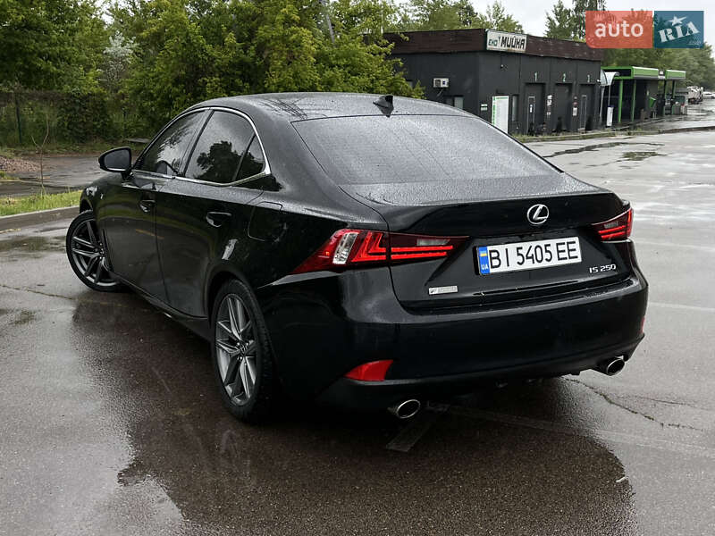 Седан Lexus IS 2014 в Киеве