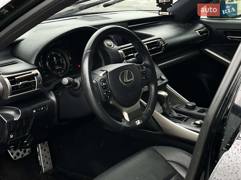 Седан Lexus IS 2014 в Киеве