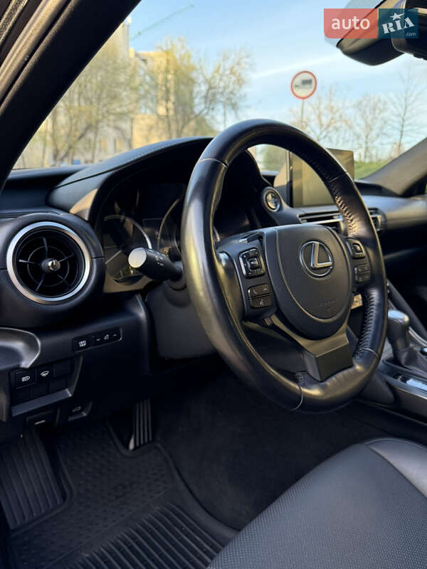 Седан Lexus IS 2021 в Харькове