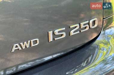 Седан Lexus IS 2012 в 