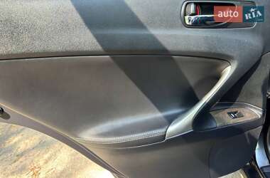 Седан Lexus IS 2012 в 