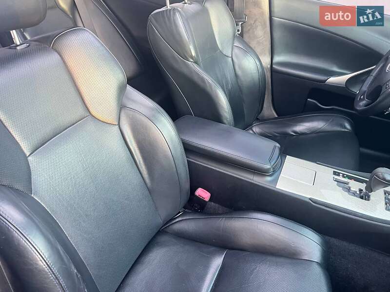 Седан Lexus IS 2008 в Києві