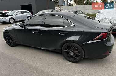 Седан Lexus IS 2016 в 