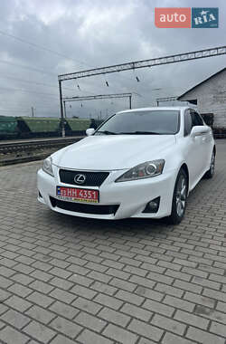 Седан Lexus IS 2012 в Дубно