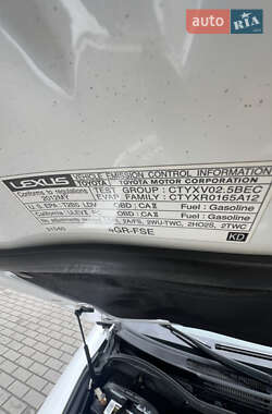 Седан Lexus IS 2012 в 