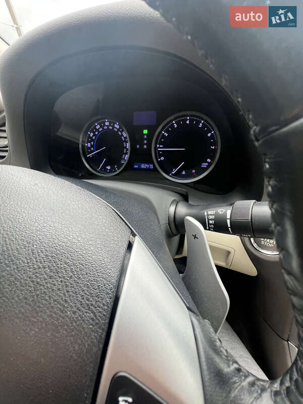 Седан Lexus IS 2012 в Дубно