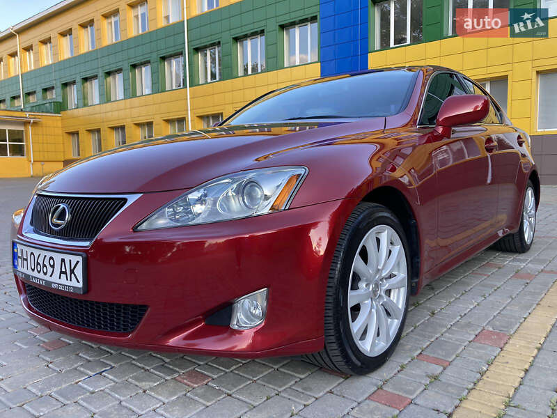 Седан Lexus IS 2008 в 