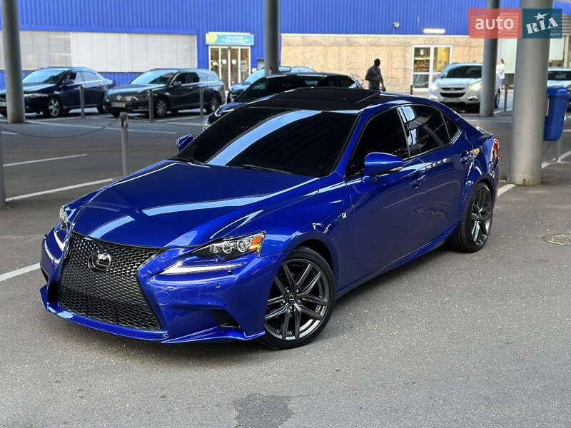 Седан Lexus IS 2014 в 
