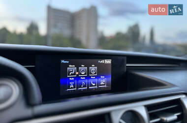 Седан Lexus IS 2014 в 