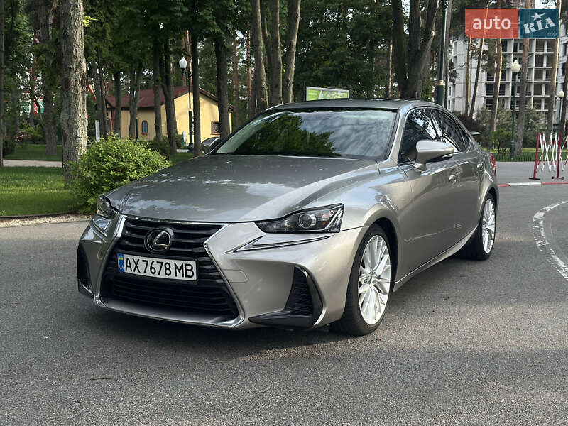Седан Lexus IS 2017 в Харкові