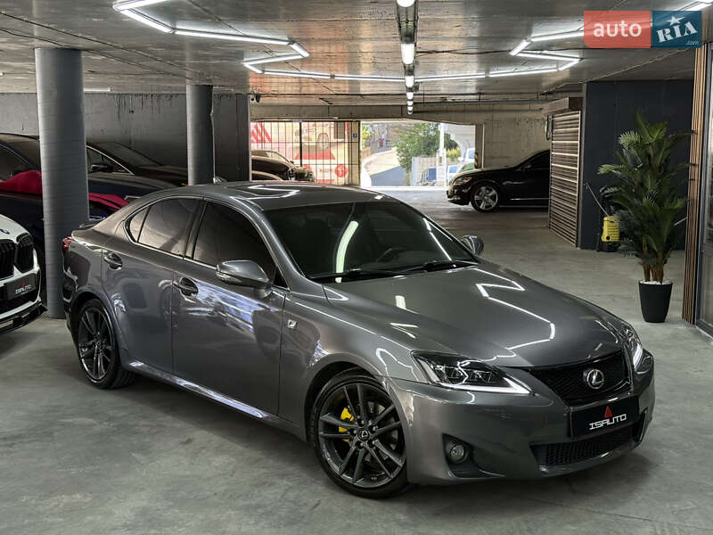 Lexus IS 2012