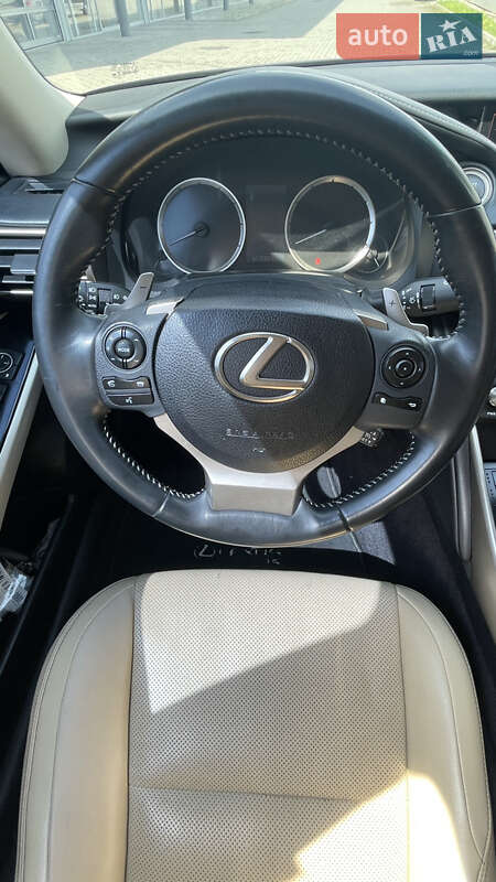 Седан Lexus IS 2014 в Хмельницком