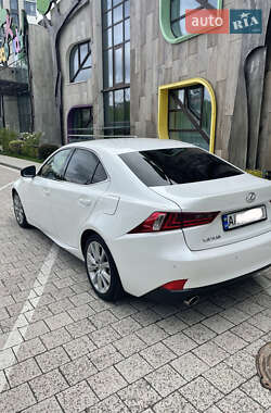 Седан Lexus IS 2013 в 