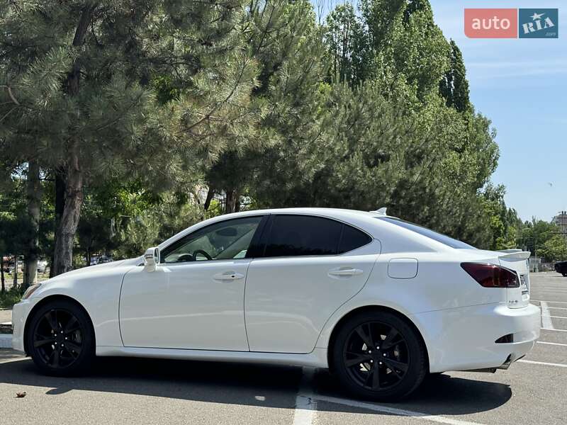 Седан Lexus IS 2010 в Одесі
