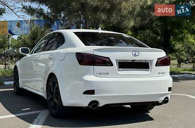 Седан Lexus IS 2010 в 