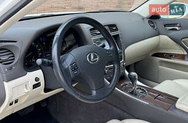 Седан Lexus IS 2010 в 