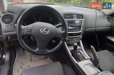 Седан Lexus IS 2010 в 