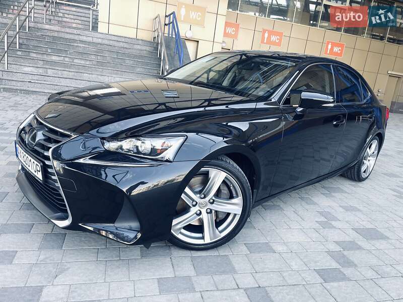 Седан Lexus IS 2017 в Києві