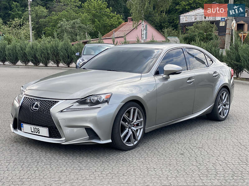 Lexus IS 2016