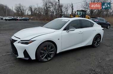 Lexus IS 2023