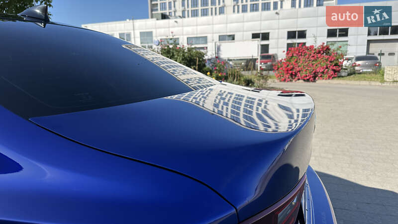 Седан Lexus IS 2016 в Ивано-Франковске