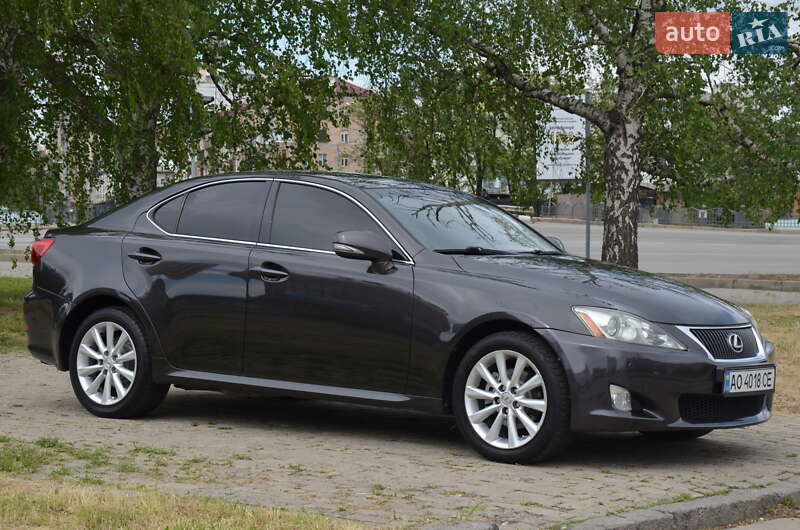 Седан Lexus IS 2010 в Харькове
