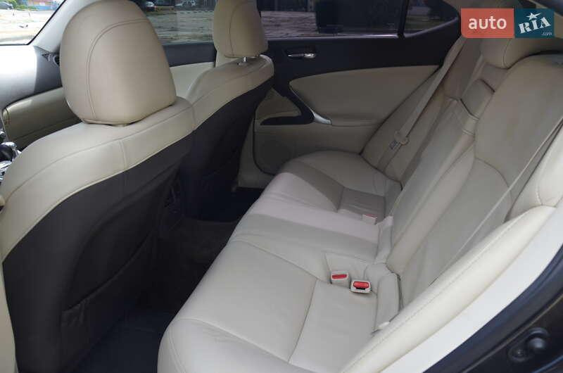 Седан Lexus IS 2010 в Харькове