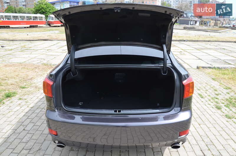 Седан Lexus IS 2010 в Харькове