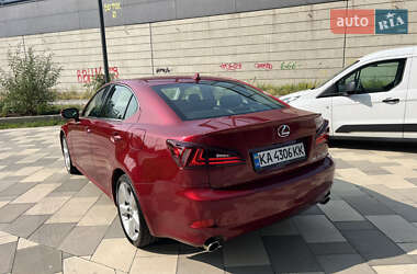 Седан Lexus IS 2012 в 
