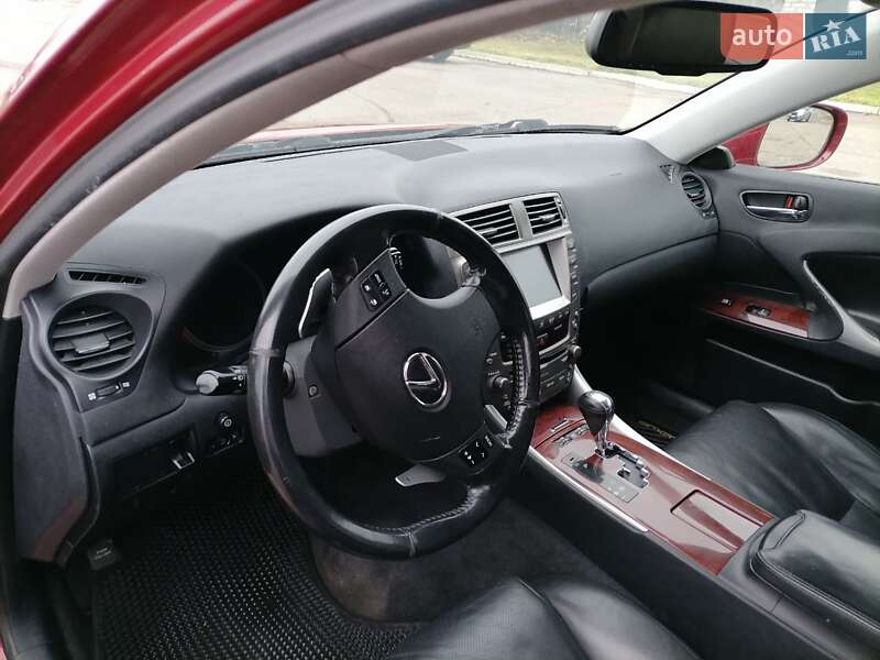 Седан Lexus IS 2008 в Измаиле