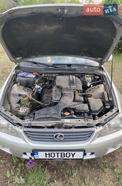 Седан Lexus IS 1999 в 