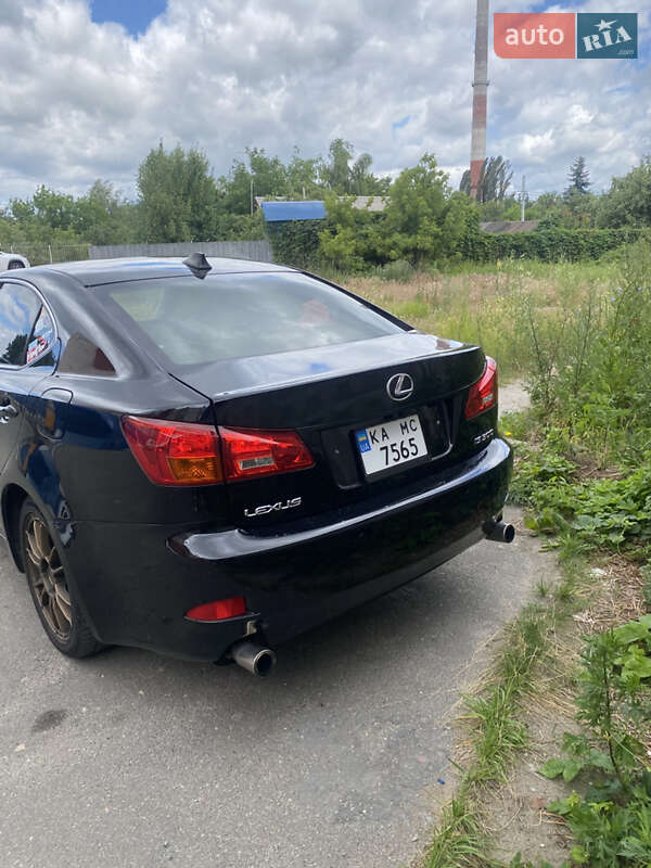 Седан Lexus IS 2007 в Киеве