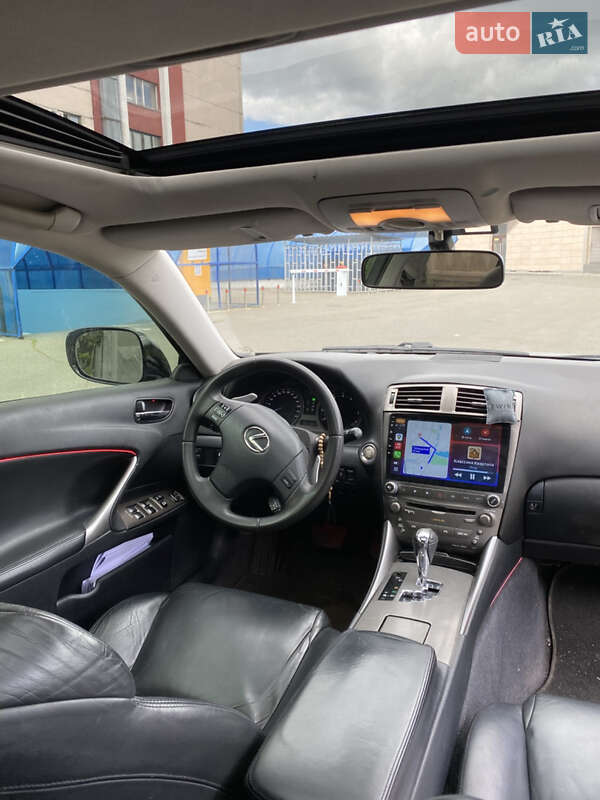 Седан Lexus IS 2007 в Киеве