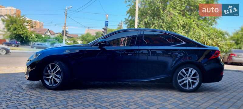 Седан Lexus IS 2017 в Одессе