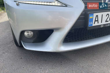 Седан Lexus IS 2014 в 