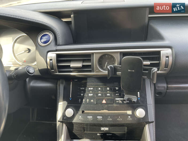 Седан Lexus IS 2014 в Киеве