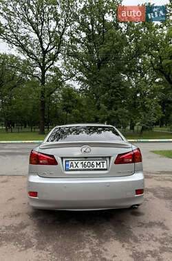 Седан Lexus IS 2006 в 