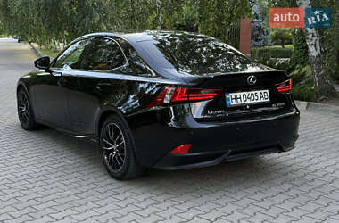 Седан Lexus IS 2014 в 