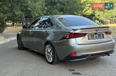 Седан Lexus IS 2013 в 