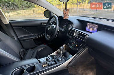 Седан Lexus IS 2013 в 